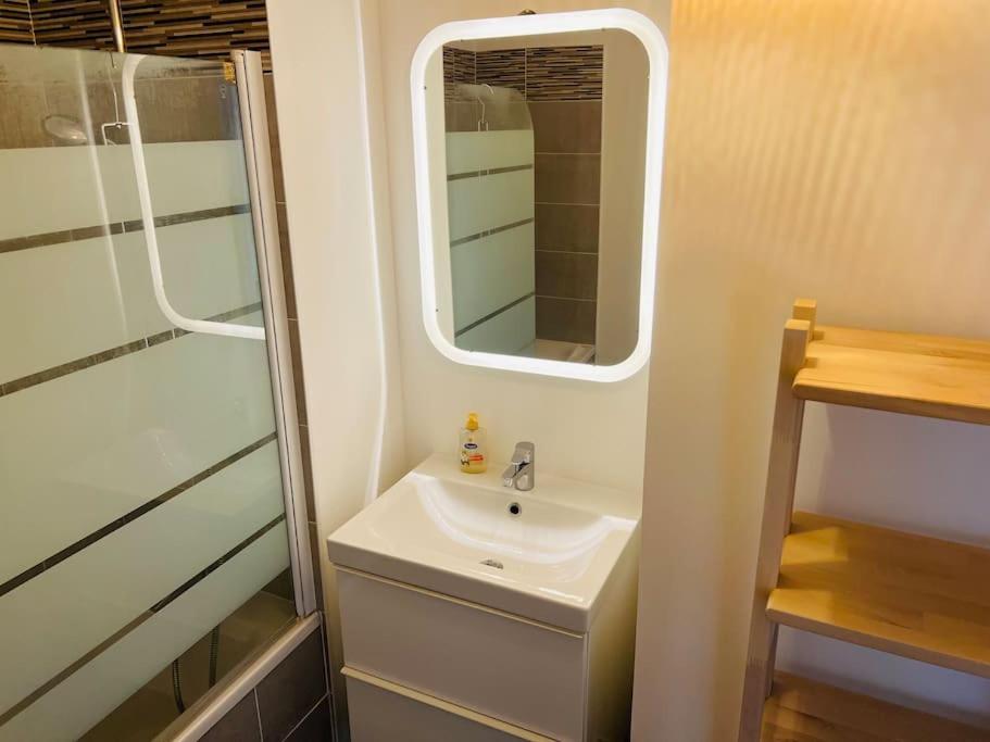 Apartament Harmonieux/Bezannes/Pkg Prive Zewnętrze zdjęcie