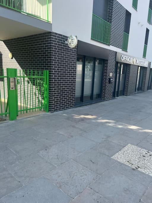 Apartament Harmonieux/Bezannes/Pkg Prive Zewnętrze zdjęcie
