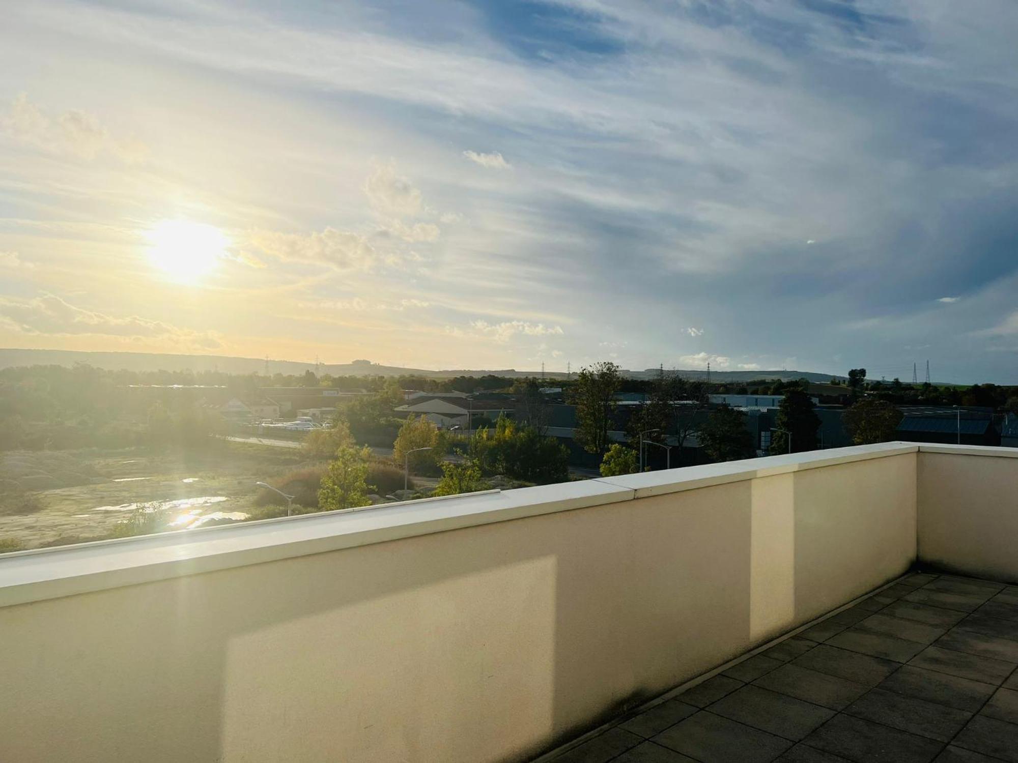 Apartament Harmonieux/Bezannes/Pkg Prive Zewnętrze zdjęcie