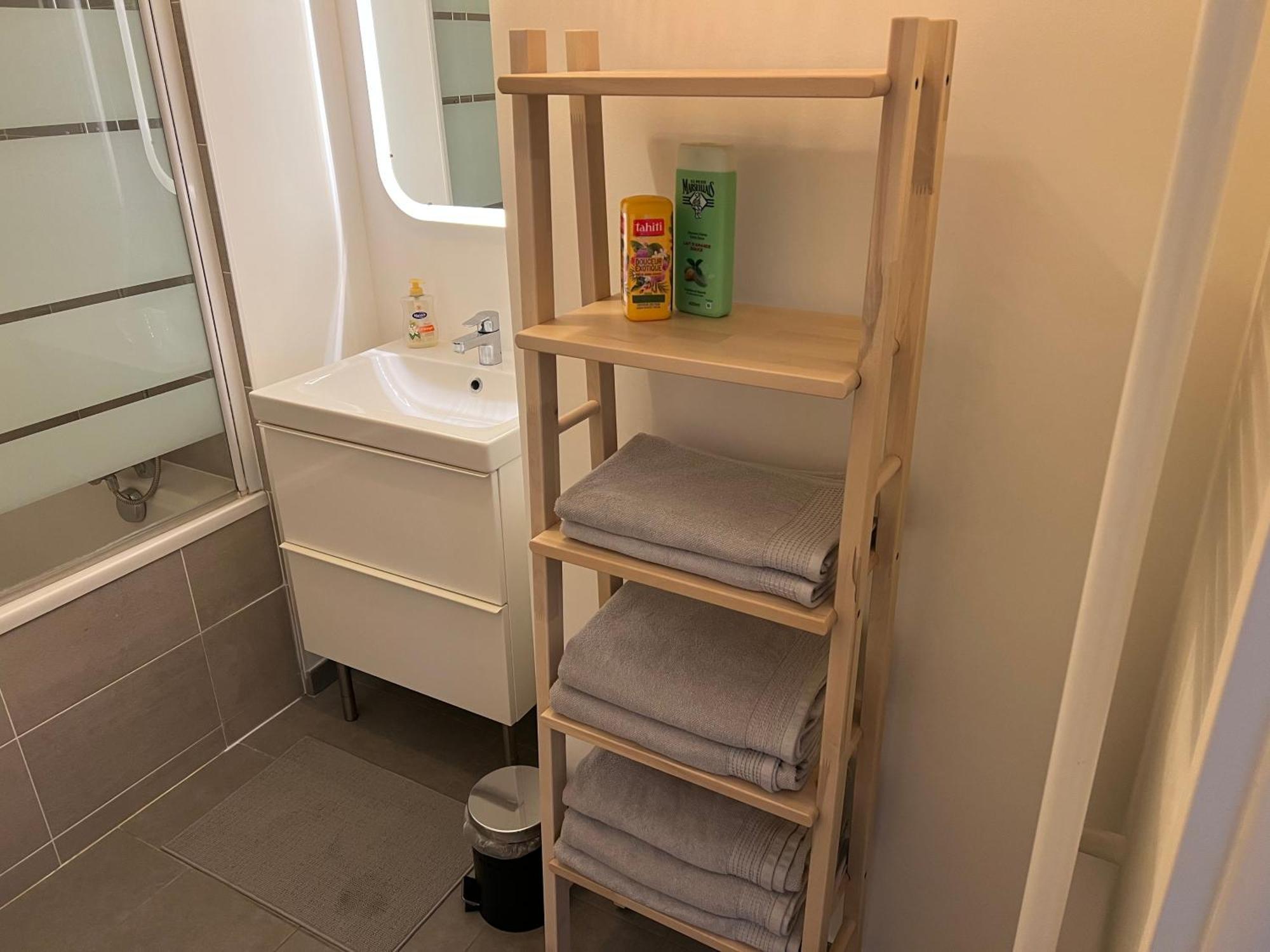 Apartament Harmonieux/Bezannes/Pkg Prive Zewnętrze zdjęcie